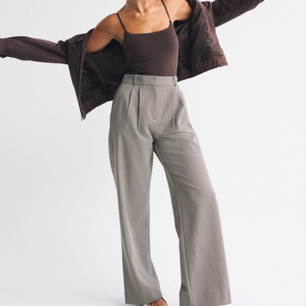 Abercrombie & Fitch Sloane Tailored Wide Leg Pant